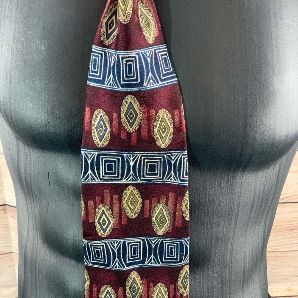 Gotswold Collection Silk Tie - Picture 2 of 3